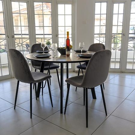 Jana'S 2-Br Apartment In Larnaca Dış mekan fotoğraf